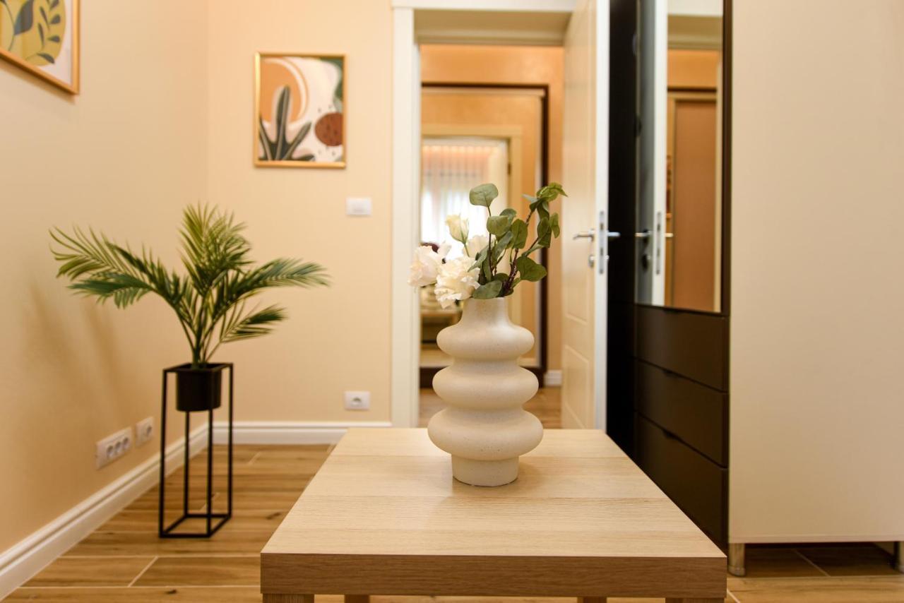Green Leafy Brasov - Ideal 2 Bedroom Apartment Экстерьер фото