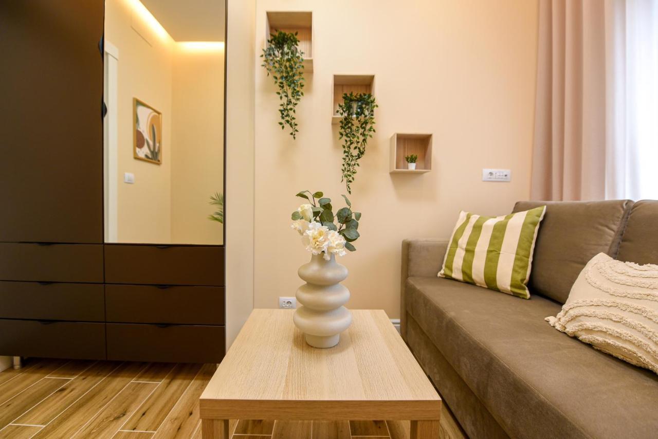 Green Leafy Brasov - Ideal 2 Bedroom Apartment Экстерьер фото